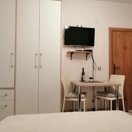 Studio Apartman Irena1 Бієла Екстер'єр фото