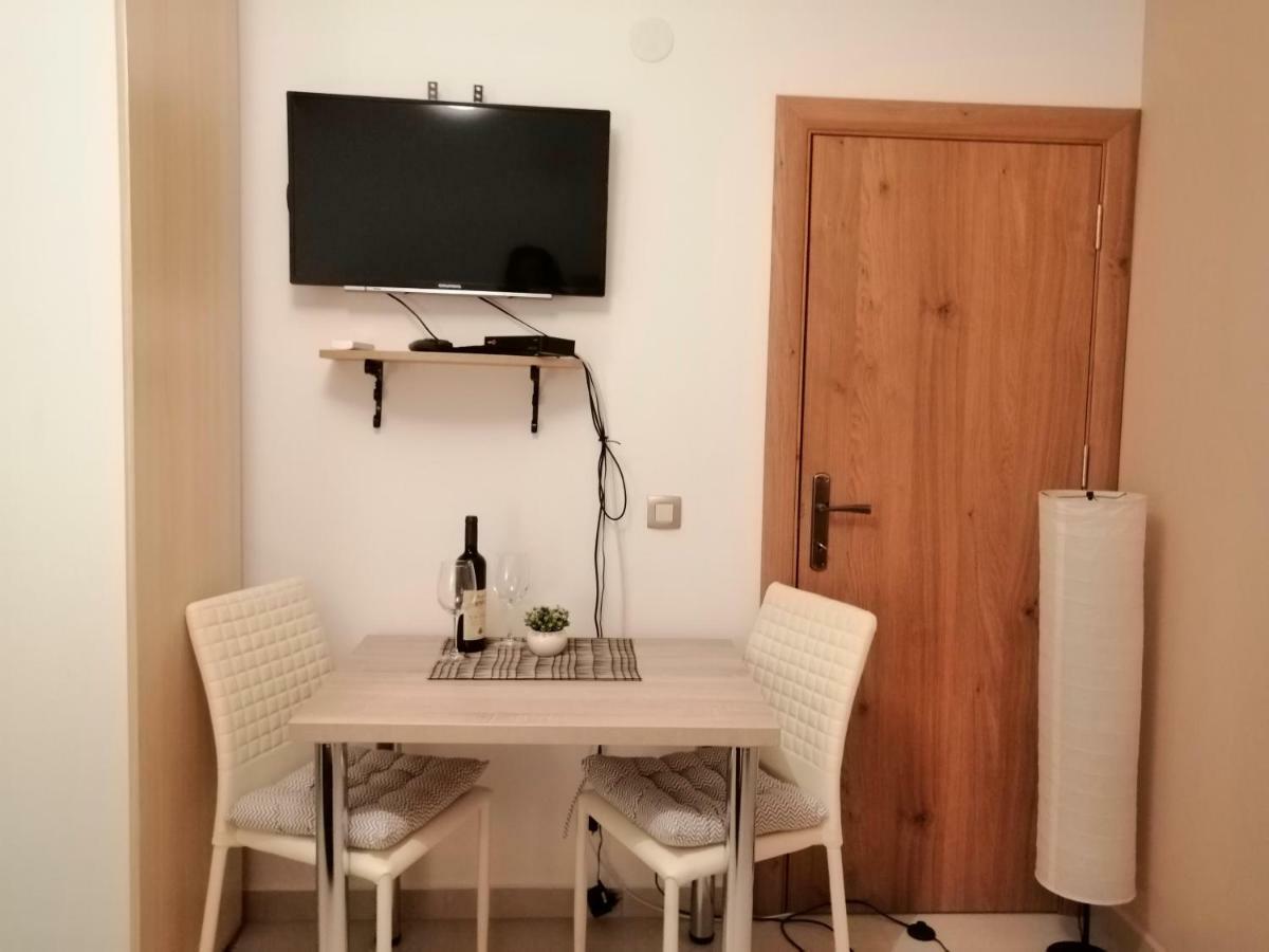 Studio Apartman Irena1 Бієла Екстер'єр фото